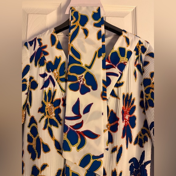 Taylor Stitch Blue and Yellow Floral Long Sleeve Dress - Picture 6 of 6